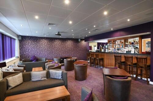 Lancaster Hotel Ъксбридж Екстериор снимка