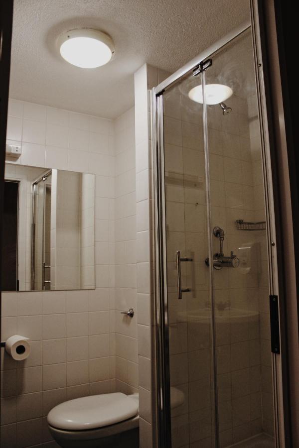 Lancaster Hotel Ъксбридж Екстериор снимка